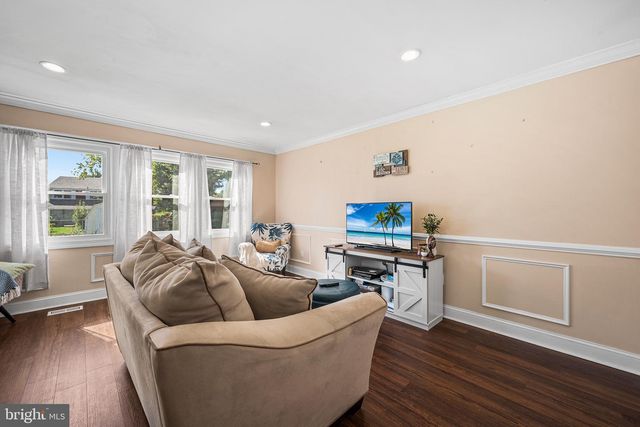 63 TREBING LN, Willingboro, NJ 08046