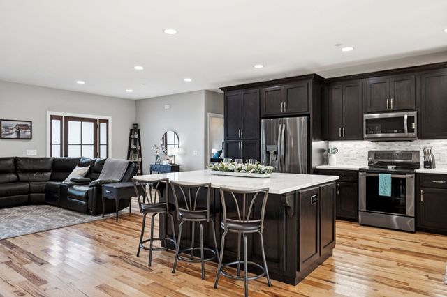 1365 Seymour Dr, Pleasant View, TN 37146