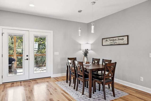 1365 Seymour Dr, Pleasant View, TN 37146