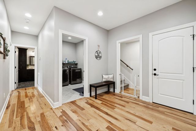 1365 Seymour Dr, Pleasant View, TN 37146