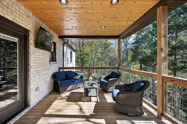 1365 Seymour Dr, Pleasant View, TN 37146