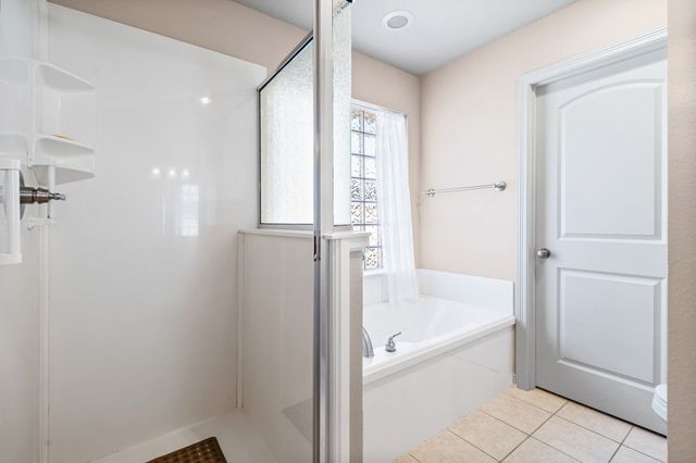 111 Crestway Drive 24, Cedar Hill, TX 75104