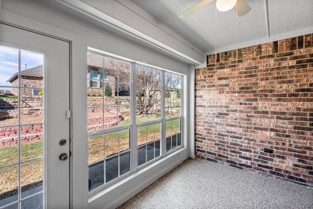 111 Crestway Drive 24, Cedar Hill, TX 75104