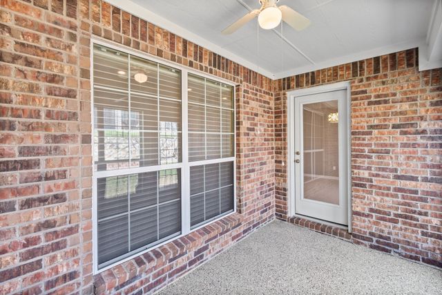 111 Crestway Drive 24, Cedar Hill, TX 75104