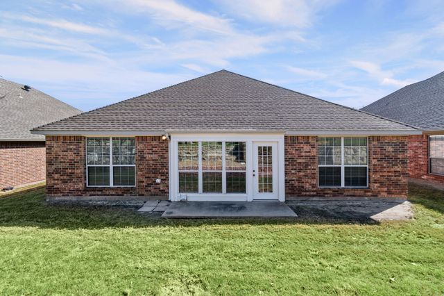 111 Crestway Drive 24, Cedar Hill, TX 75104