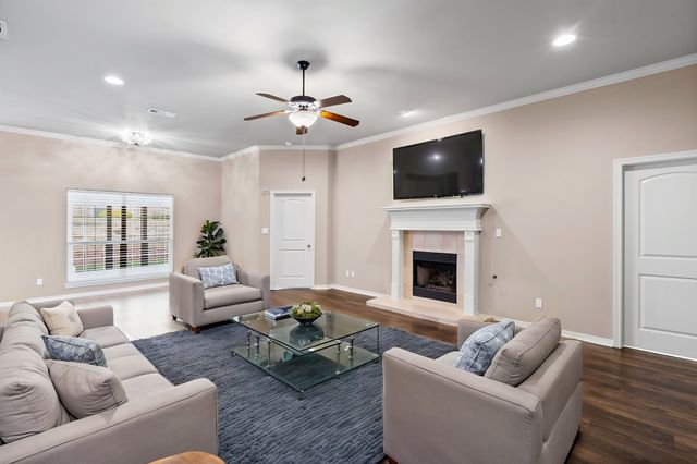 111 Crestway Drive 24, Cedar Hill, TX 75104