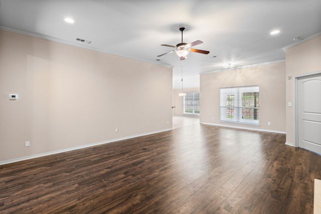 111 Crestway Drive 24, Cedar Hill, TX 75104