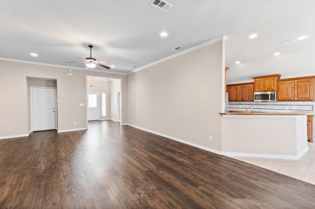 111 Crestway Drive 24, Cedar Hill, TX 75104