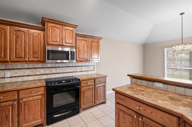 111 Crestway Drive 24, Cedar Hill, TX 75104