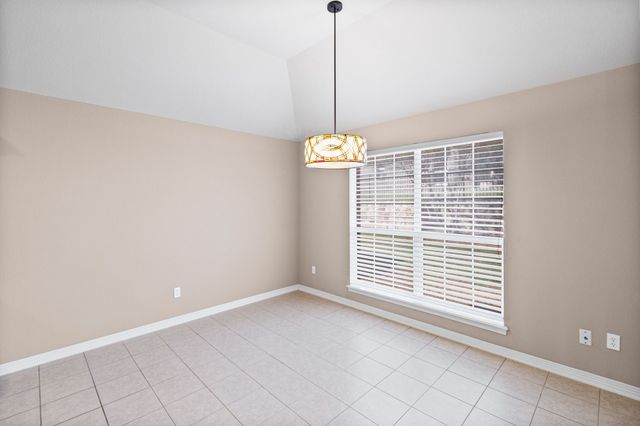 111 Crestway Drive 24, Cedar Hill, TX 75104