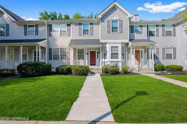 15 Faxon Drive, Robbinsville, NJ 08691
