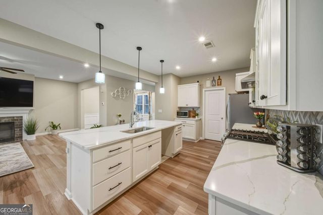 8080 Brewton Bend, Ball Ground, GA 30107