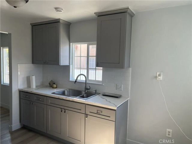 1612 W 71st, Los Angeles, CA 90047