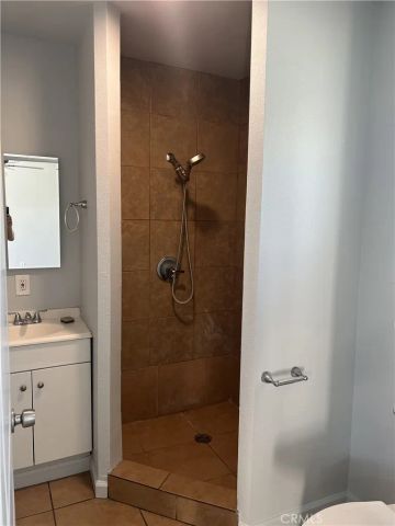 1612 W 71st, Los Angeles, CA 90047