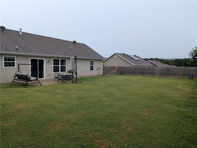 1361 Battery Drive, Prairie Grove, AR 72753