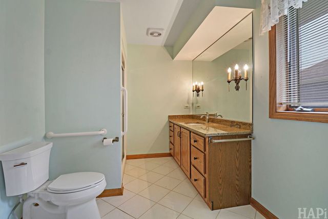 612 Edelweiss Drive, Antioch, IL 60002