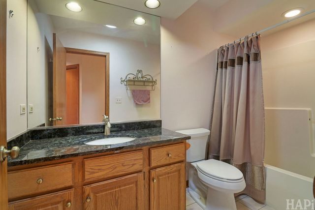 612 Edelweiss Drive, Antioch, IL 60002