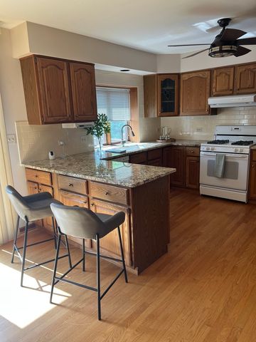 612 Edelweiss Drive, Antioch, IL 60002