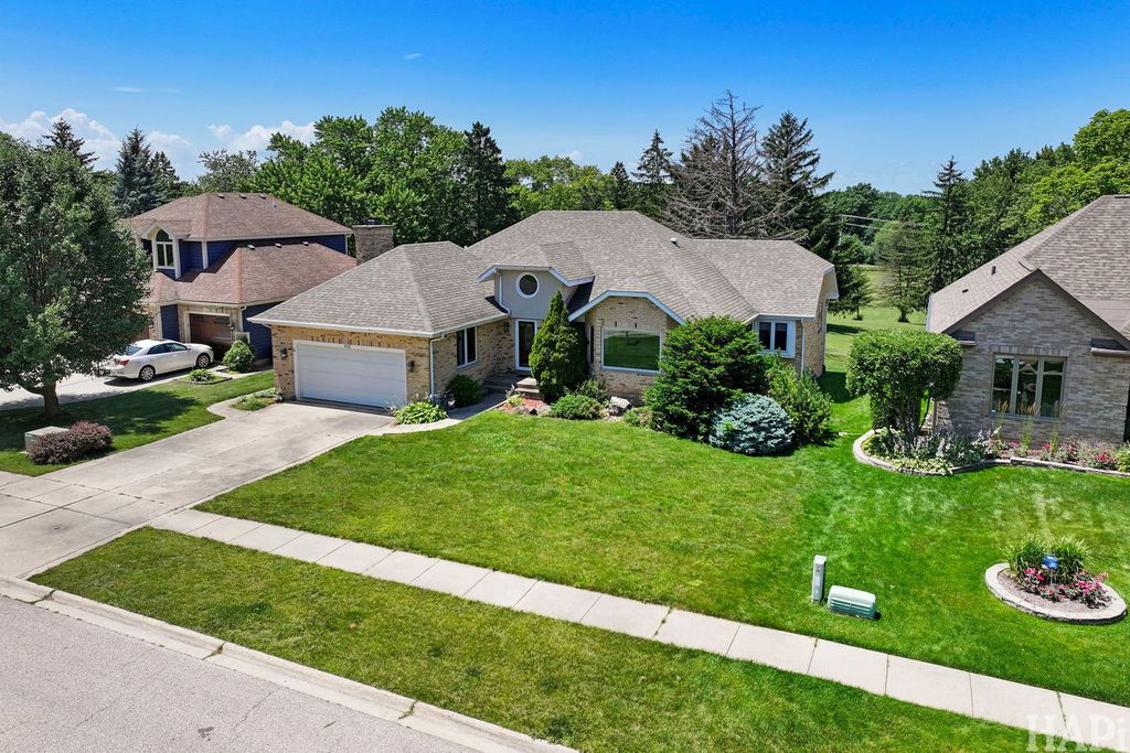 612 Edelweiss Drive, Antioch, IL 60002