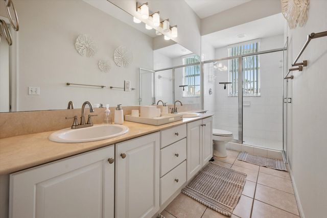 11770 St Andrews Place 301, Wellington, FL 33414