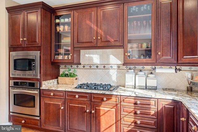 1004 HETH PL, Winchester, VA 22601