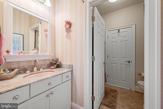 1004 HETH PL, Winchester, VA 22601