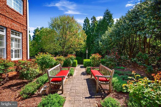 1004 HETH PL, Winchester, VA 22601