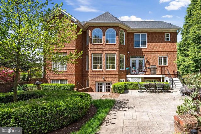 1004 HETH PL, Winchester, VA 22601