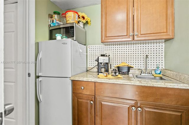 17120 NW 17th Ct, Miami Gardens, FL 33056