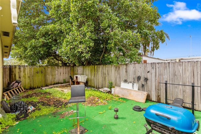 17120 NW 17th Ct, Miami Gardens, FL 33056