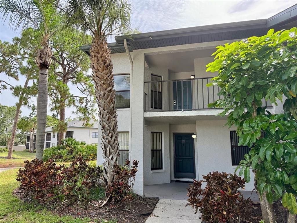 4420 46TH AVENUE W 101, Bradenton, FL 34210