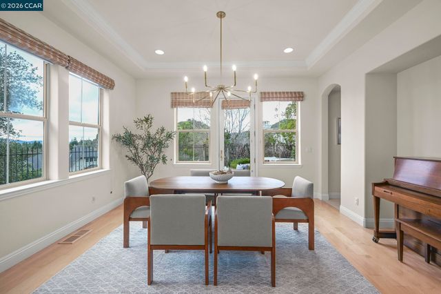 135 Diablo Ranch Court, Danville, CA 94506