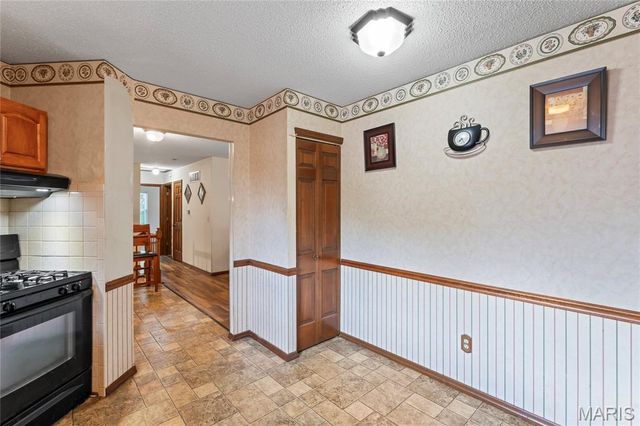 3709 Candlewyck Club Drive A, Florissant, MO 63034