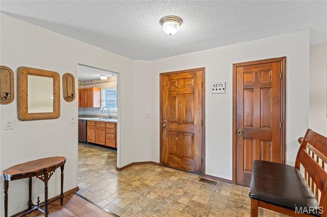 3709 Candlewyck Club Drive A, Florissant, MO 63034