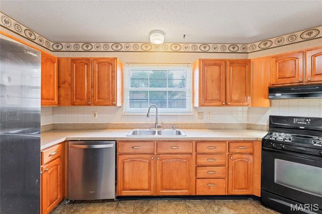 3709 Candlewyck Club Drive A, Florissant, MO 63034