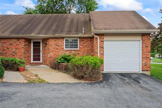 3709 Candlewyck Club Drive A, Florissant, MO 63034