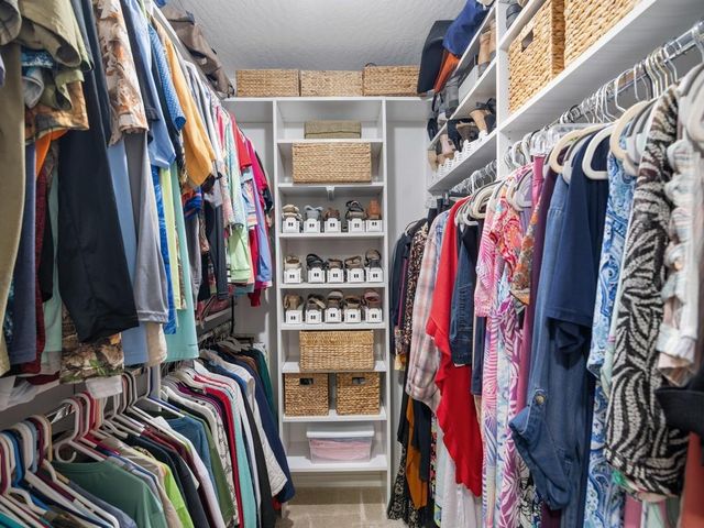 4425 12th Mnr SW, Vero Beach, FL 32968