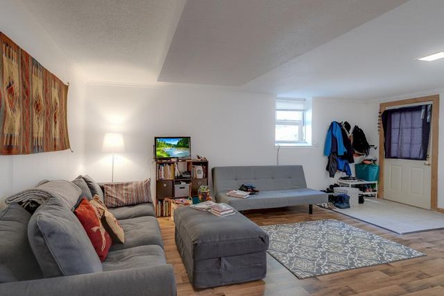4005 W 44th Street C, Edina, MN 55424