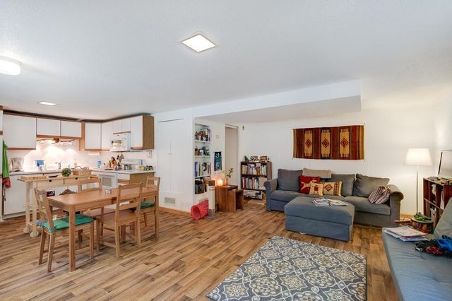 4005 W 44th Street C, Edina, MN 55424