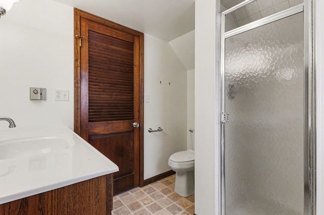 225 Lagoon Beach Drive, Bay City, MI 48706