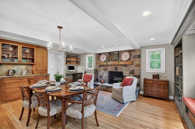 14 Ballardvale Rd, Andover, MA 01810