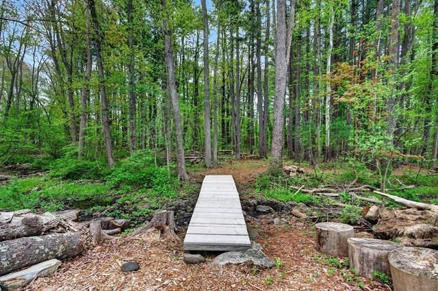 14 Ballardvale Rd, Andover, MA 01810
