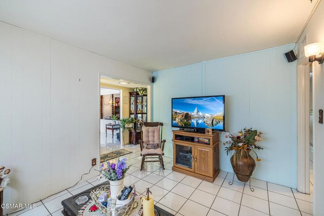 2991 Theresa Drive, Newbury Park, CA 91320
