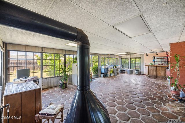 2991 Theresa Drive, Newbury Park, CA 91320