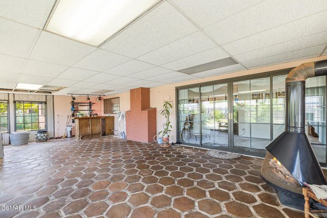 2991 Theresa Drive, Newbury Park, CA 91320