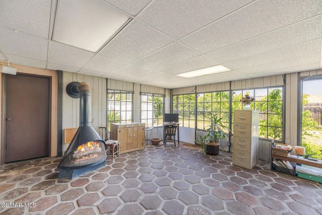 2991 Theresa Drive, Newbury Park, CA 91320