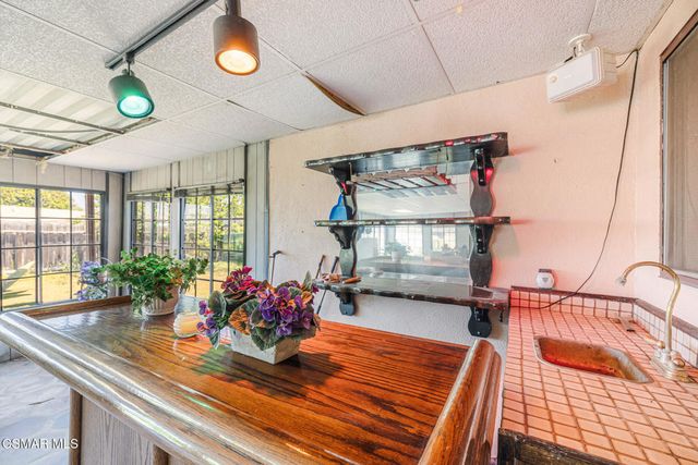 2991 Theresa Drive, Newbury Park, CA 91320