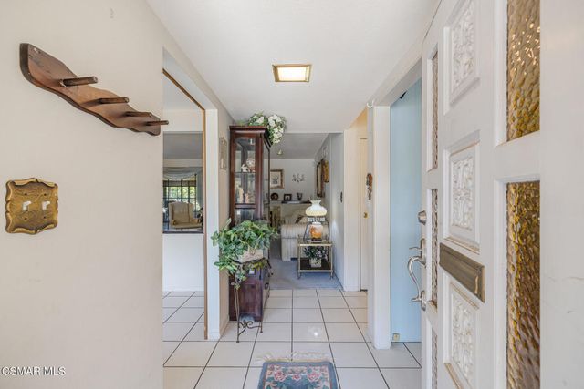 2991 Theresa Drive, Newbury Park, CA 91320