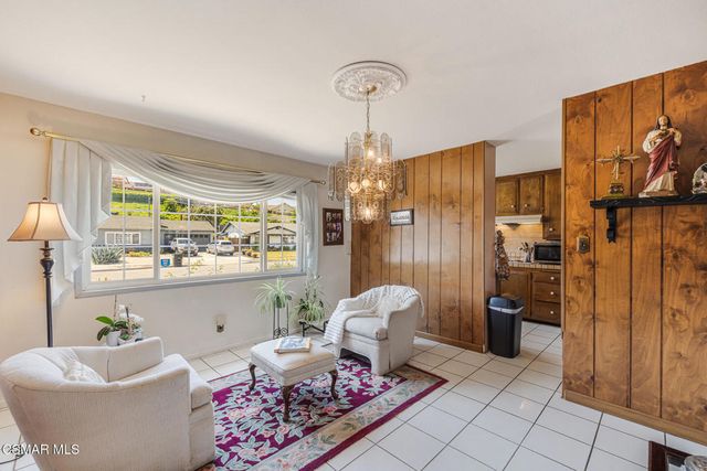 2991 Theresa Drive, Newbury Park, CA 91320
