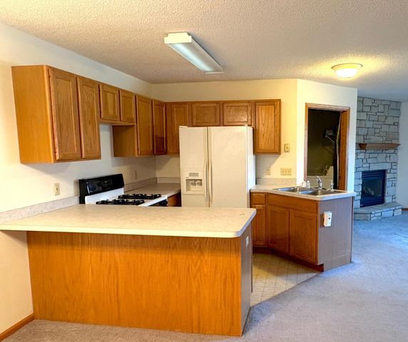 6811 York Place N 4, Brooklyn Center, MN 55429